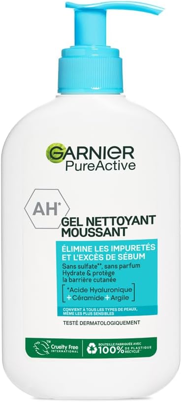 Pure Active - Gel Nettoyant Moussant - Purifie, Hydrate & Élimine Les Impuretés - Acide Hyaluronique, Céramide, Argile - Vegan & Cruelty Free - Tous Types de Peaux - 250 ml Gel Moussant Purifiant Acide Hyaluronique, Céramide & Argile